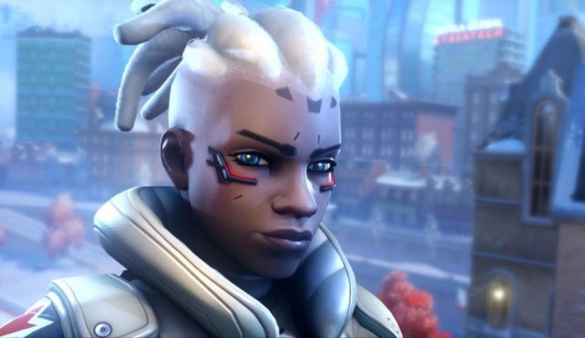 An image of a female character in fortnite.